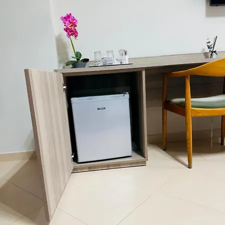 Aparthotel Agora *